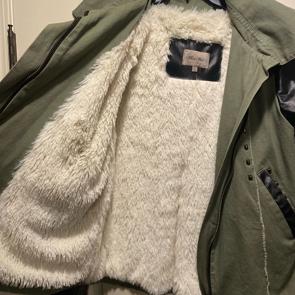 Miss Me Jacket - Picture 2 of 5